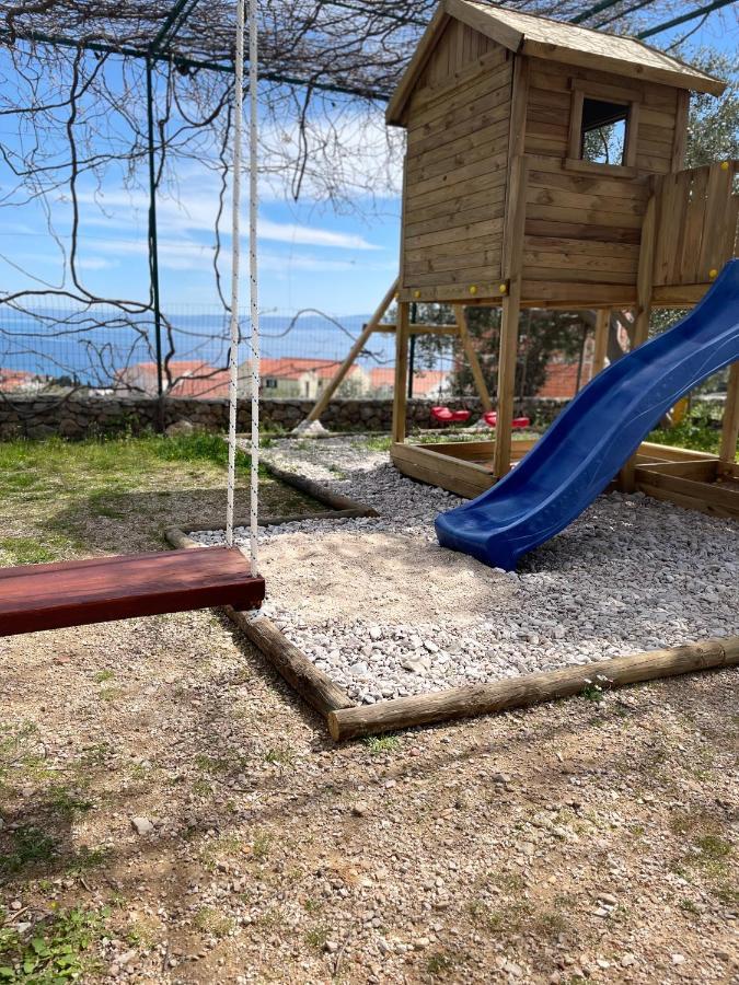 Vacation House Marin With Jacuzzi - Bol, Brac Exterior foto